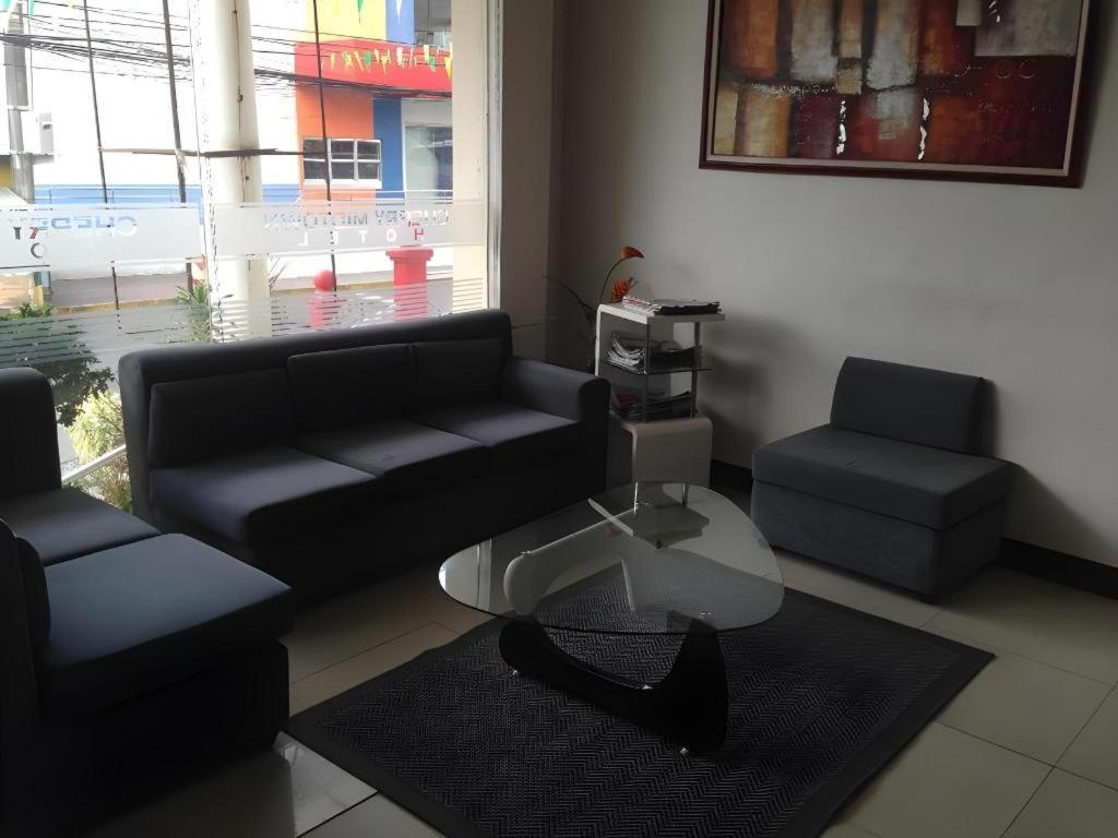 Cherry Midtown Hotel Olongapo Exterior foto