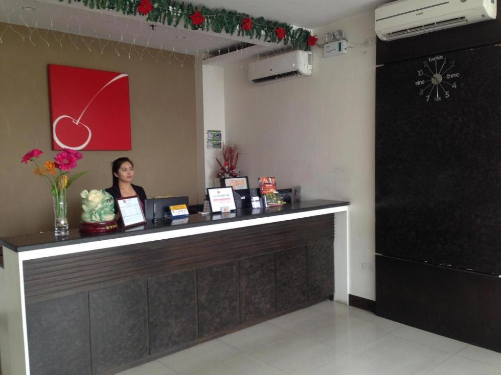 Cherry Midtown Hotel Olongapo Exterior foto