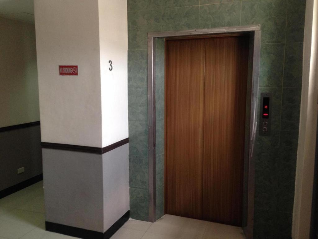 Cherry Midtown Hotel Olongapo Exterior foto