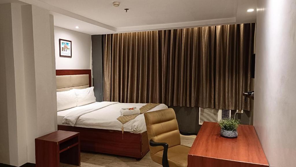 Cherry Midtown Hotel Olongapo Exterior foto