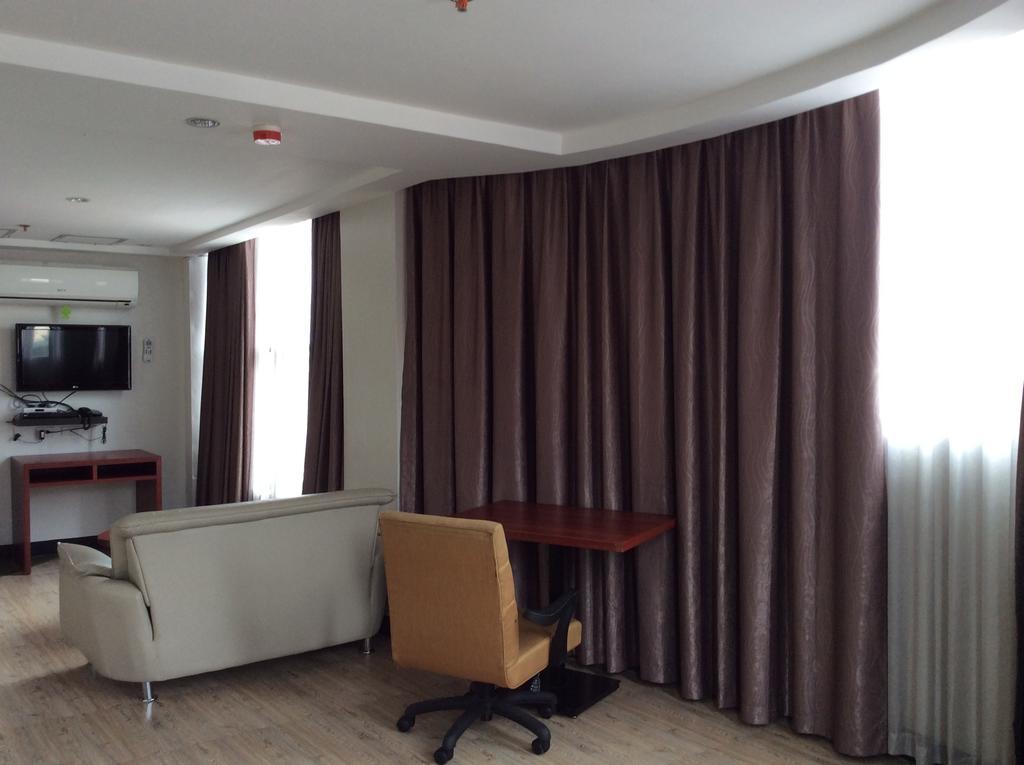 Cherry Midtown Hotel Olongapo Zimmer foto